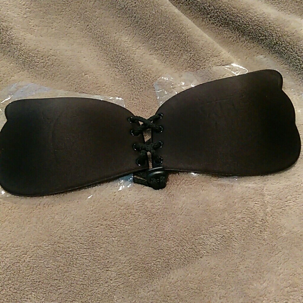 Designer silicone push up backless strapless bra