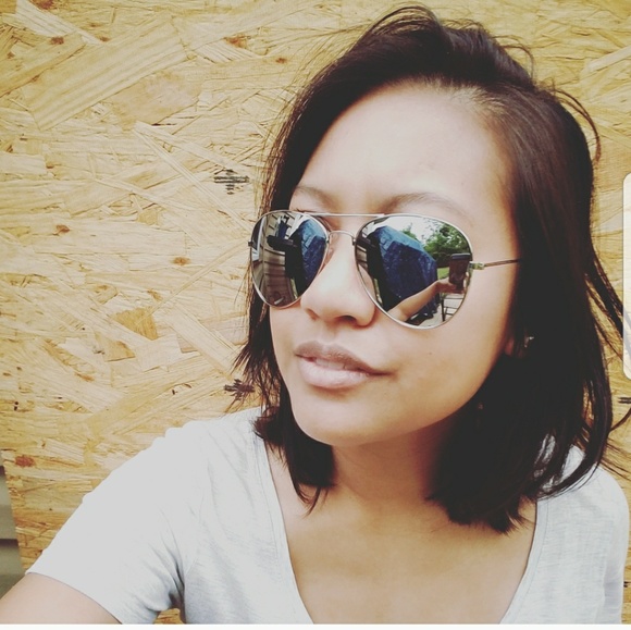 Silver Mirrored Aviators - Picture 4 of 4