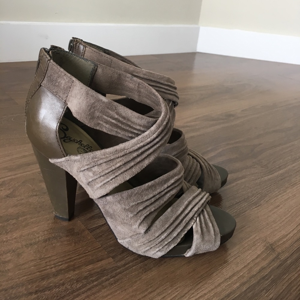 Seychelles suede 4" heels