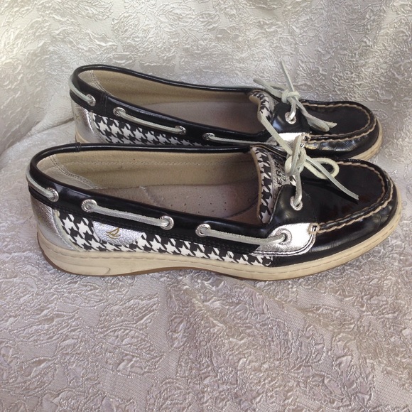 Sperry Shoes - Houndstooth Sperry Topsiders super cute!
