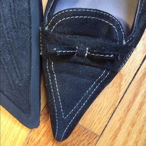 Black dress shoes