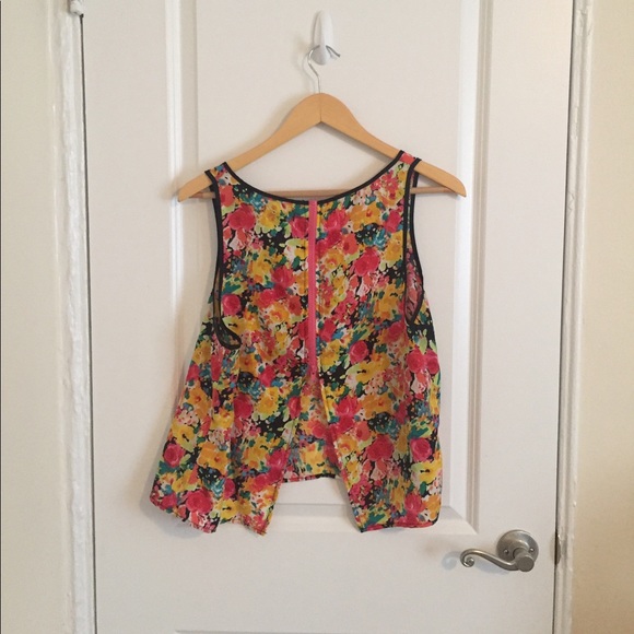 Floral crop top - Picture 2 of 4