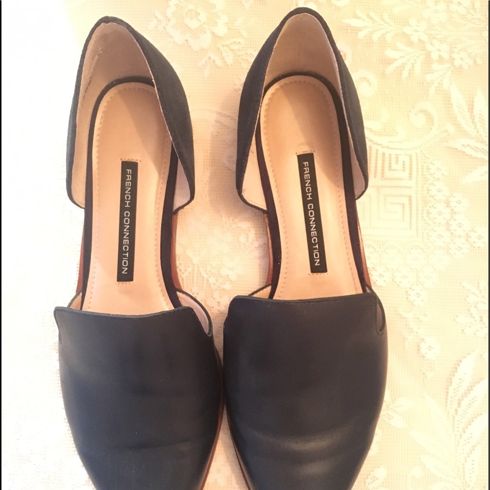 Flat summer shoes in navy