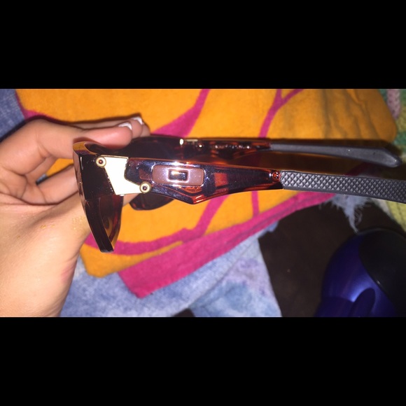 Oakleys - Picture 2 of 4