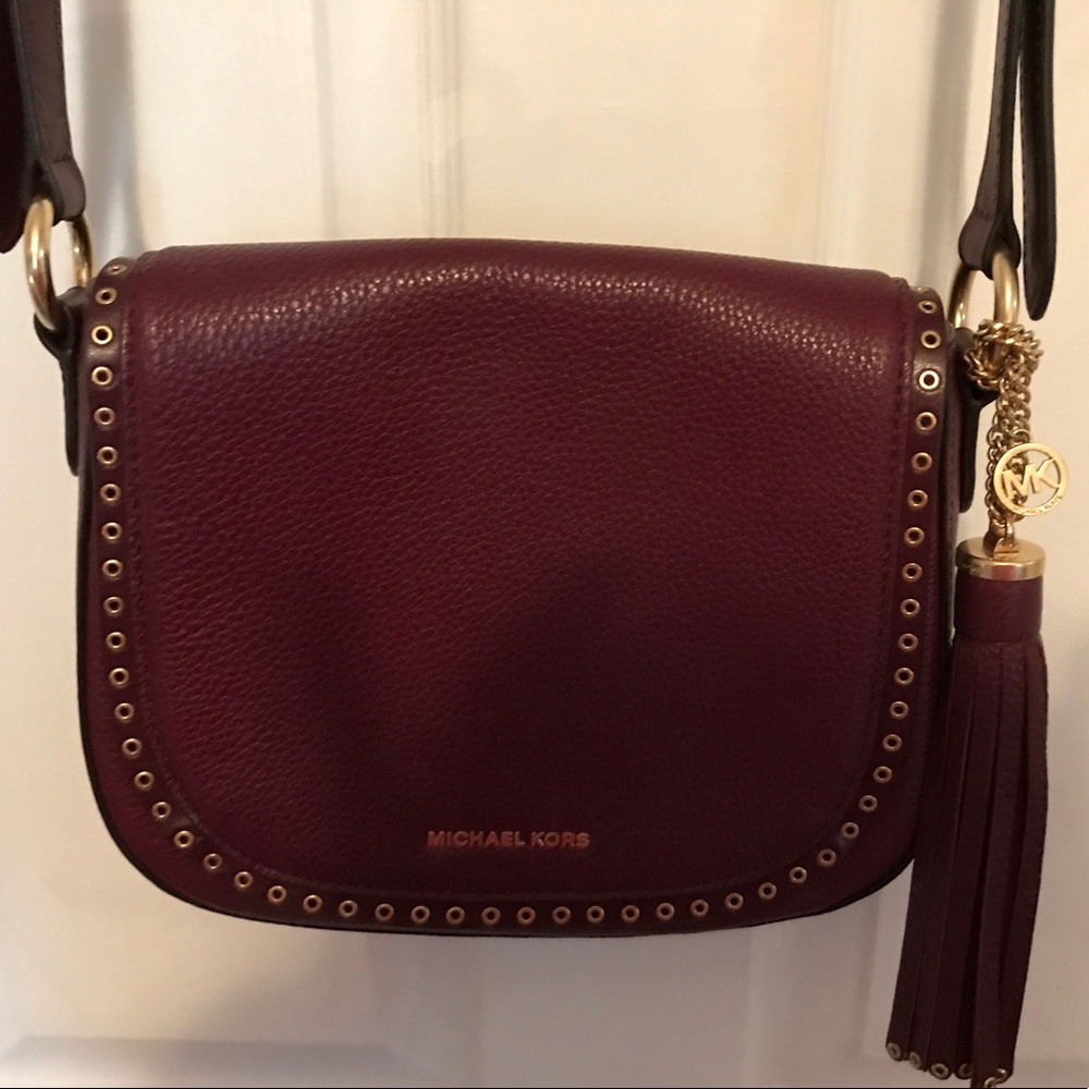 Beautiful like new Michael Kors handbag