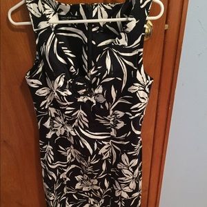 NWT new York jones sun dress very beautiful