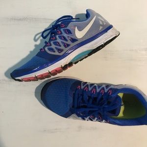 Women's Nike Running Shoe
