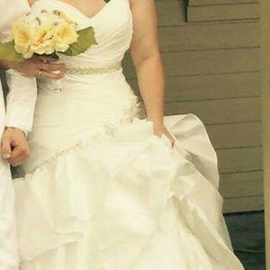 Maggie Sottero-Jenna