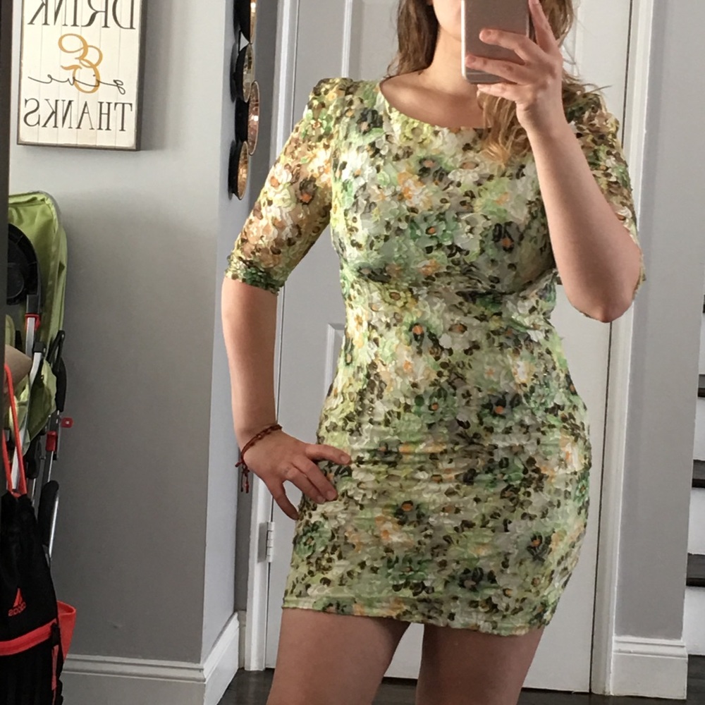 Elegant Elbow-Sleeve Floral Print Lace Dress
