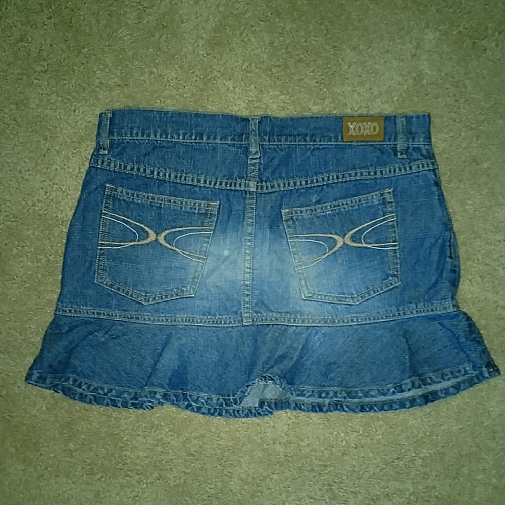 XOXO 9/10 SKIRT