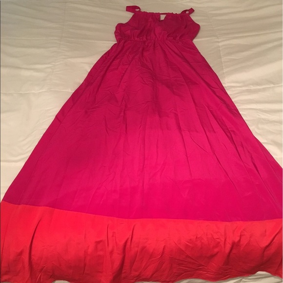 Old Navy Maxi dress - Picture 1 of 5