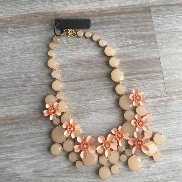 J.Crew water lily necklace - Picture 4 of 6