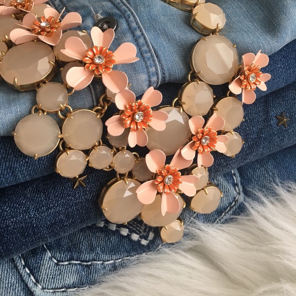 J.Crew water lily necklace - Picture 5 of 6