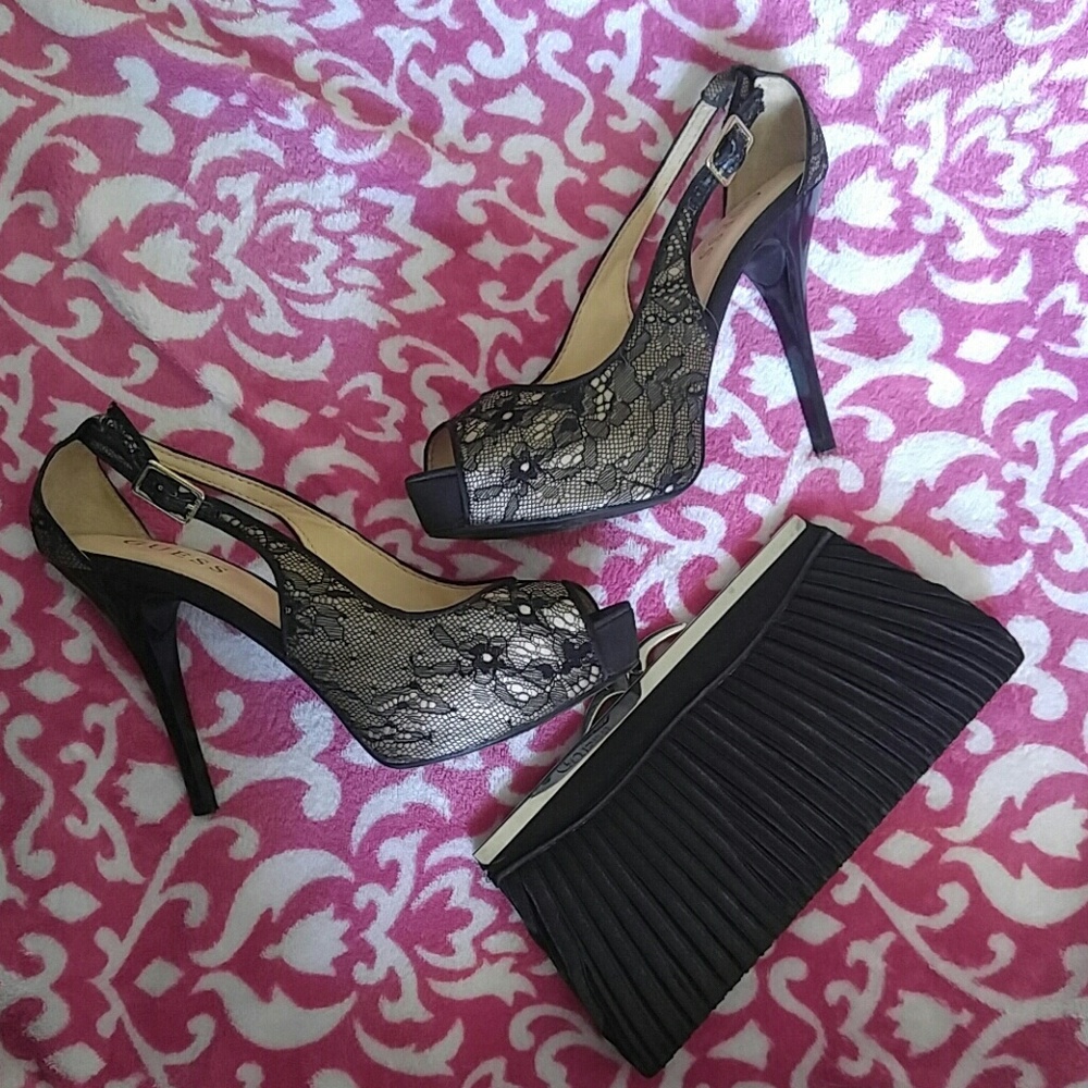 Guess Hondola Peep Toe Pump