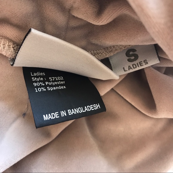 • Vintage Velvet Top • - Picture 5 of 5