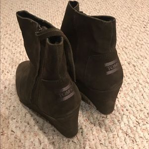 Temporarily Closing 5/12 - Toms Wedge Booties