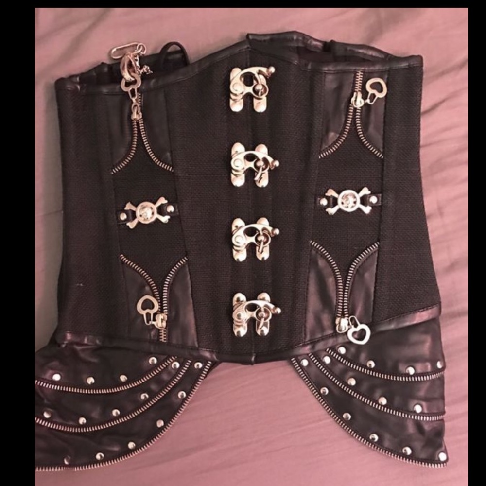 Black leather corset new skulls steampunk gothic