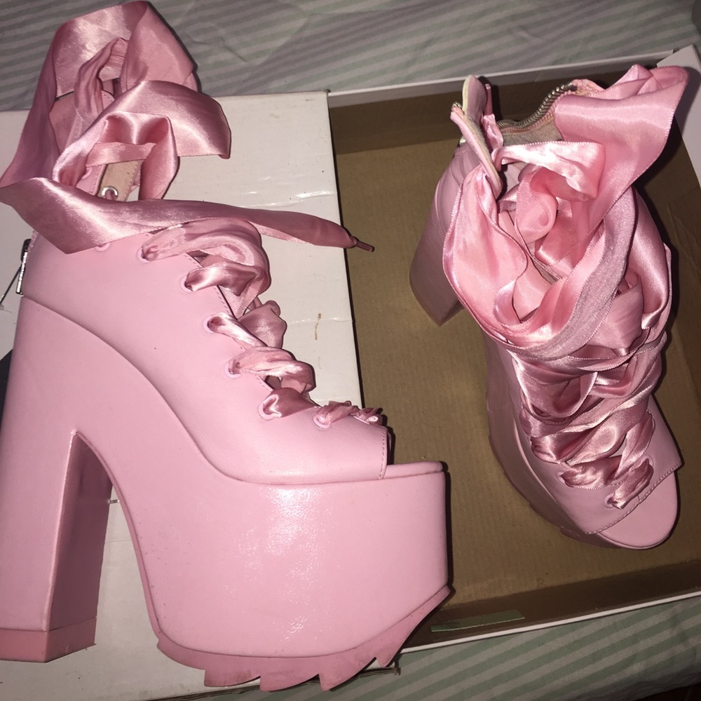 YRU Ballet Bae Platform Heels