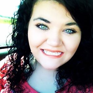 Meet your Posher, Shania