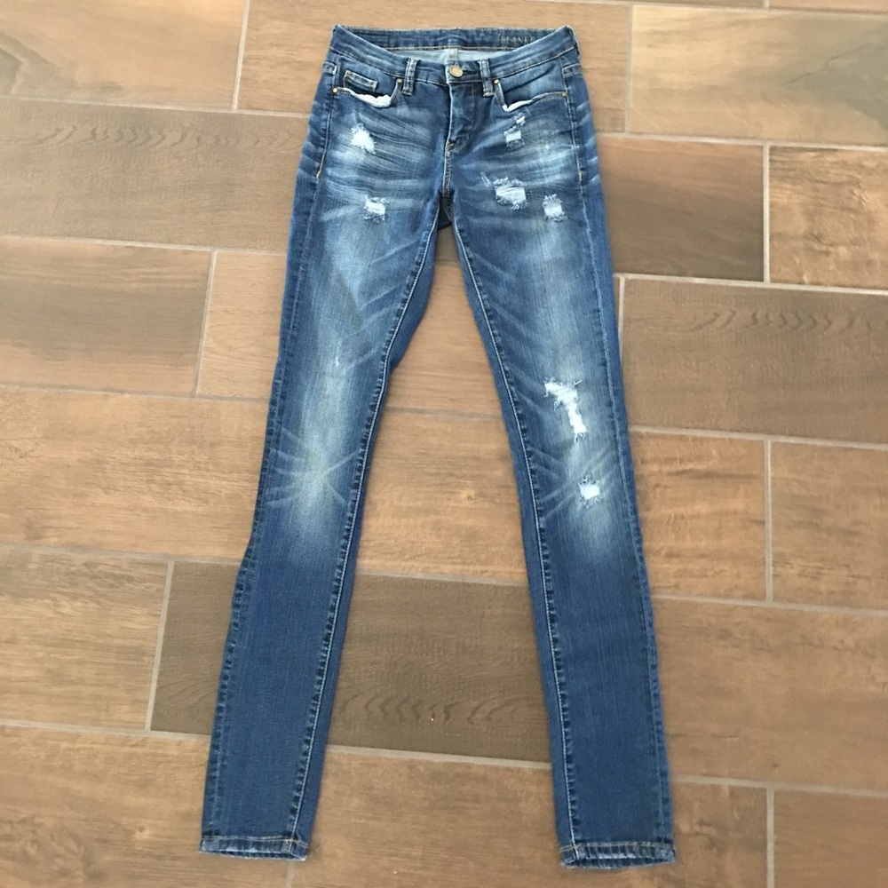 BLANKNYC ripped jeans, size 25