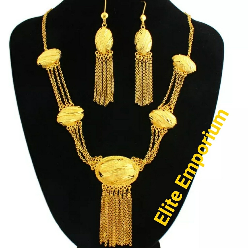 Elegant 24K gold-plated necklace and earrings