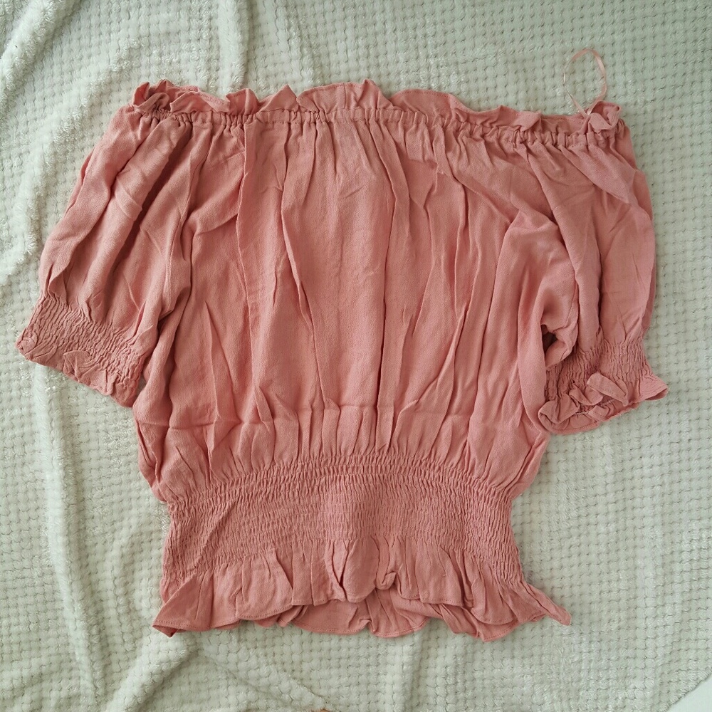 Off The Shoulder Mauve Top - Picture 4 of 8