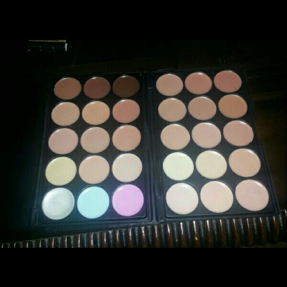 Concealer Palettes