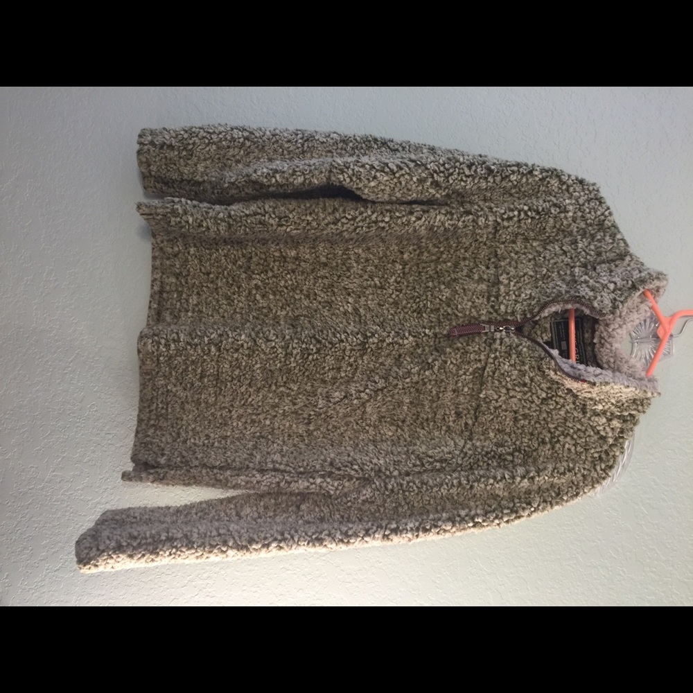 True grit pullover