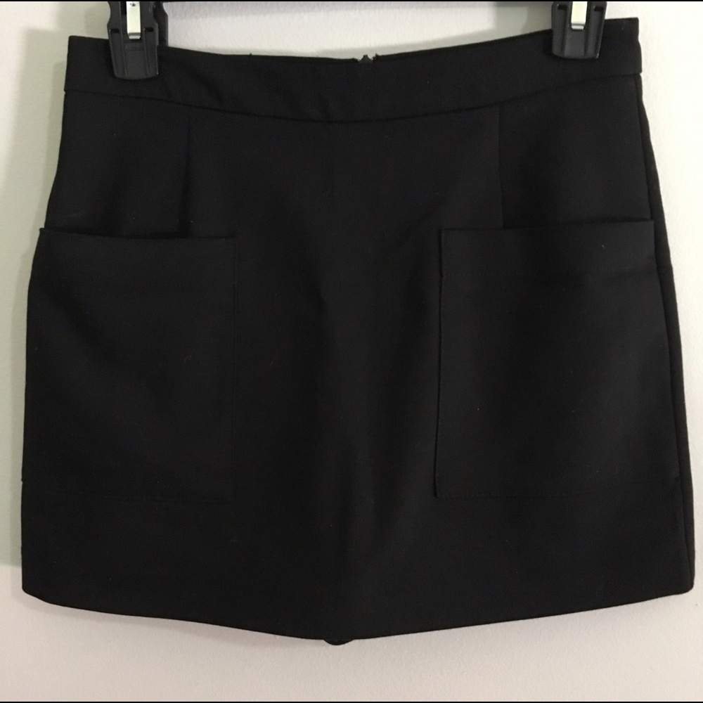 Zara black skort
