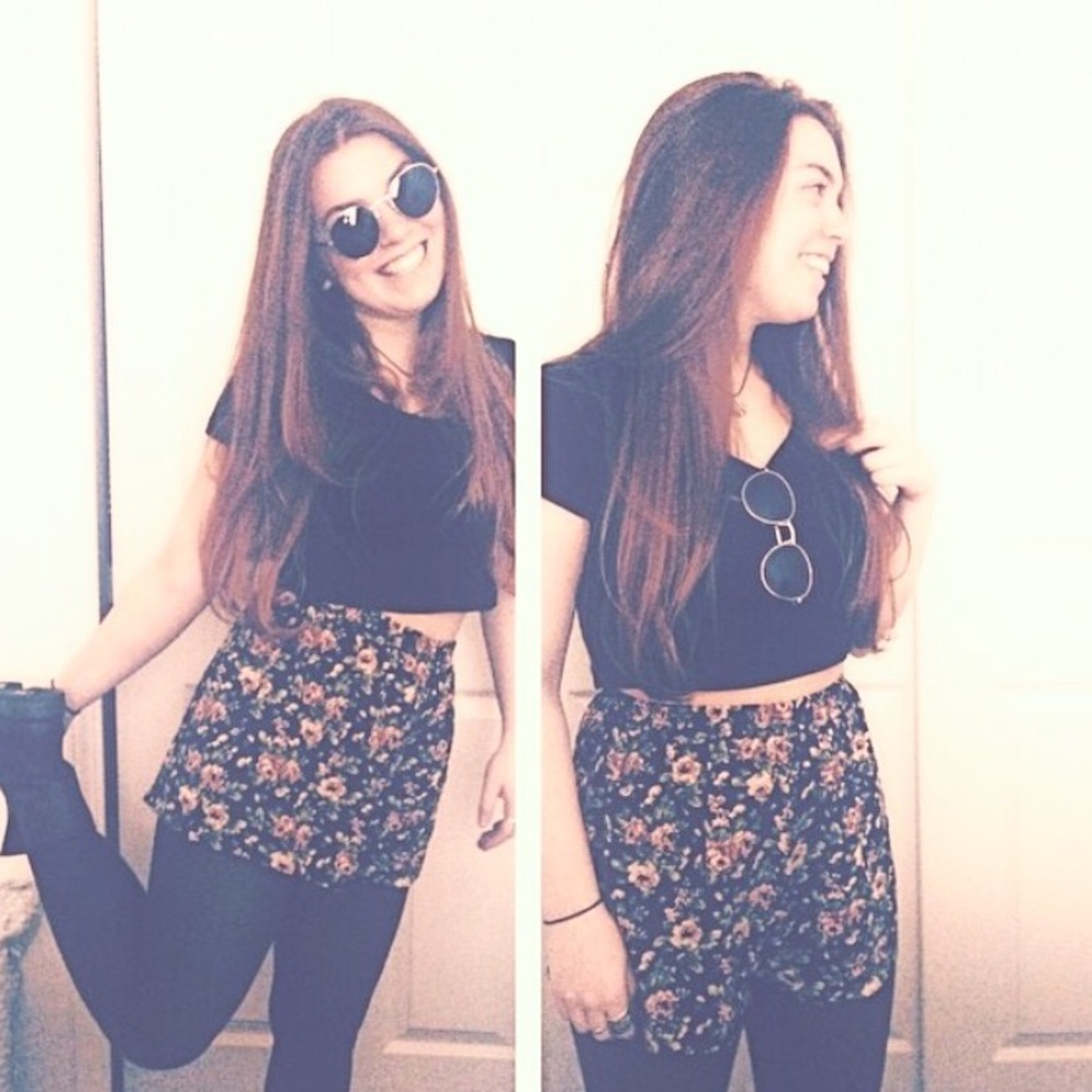 floral shorts