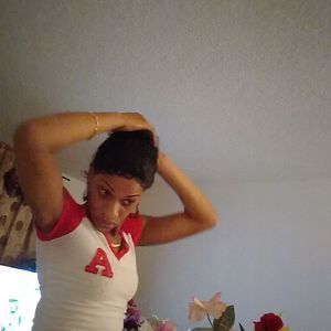 Meet your Posher, Stephanie