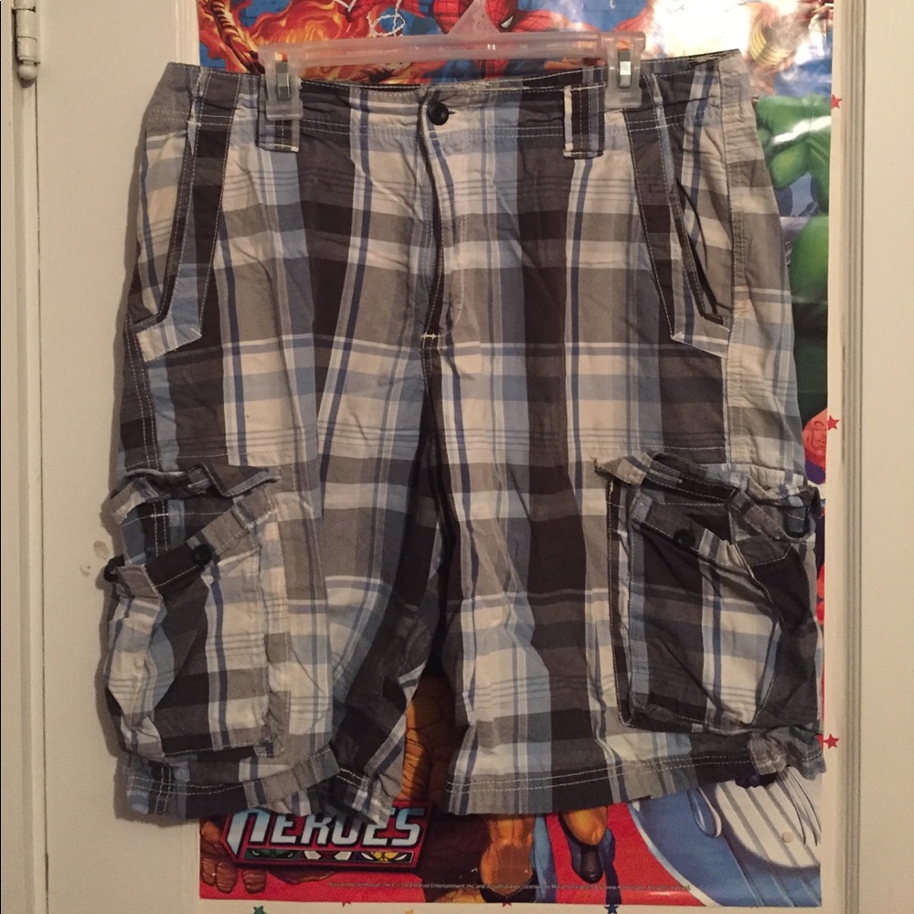 Men's cargo shorts