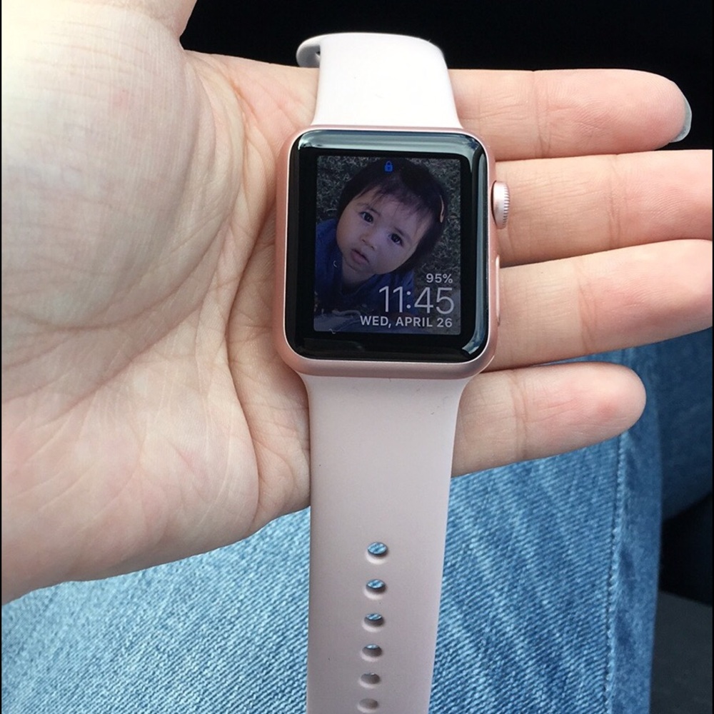 **SOLD** Rose gold Apple series 1 watch