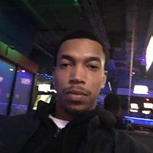 Meet your Posher, Deandre