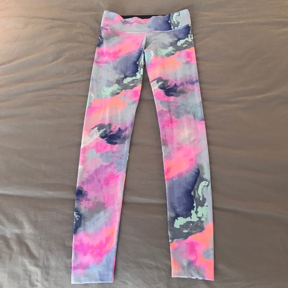 PINK Ultimate Yoga Watercolor Legging