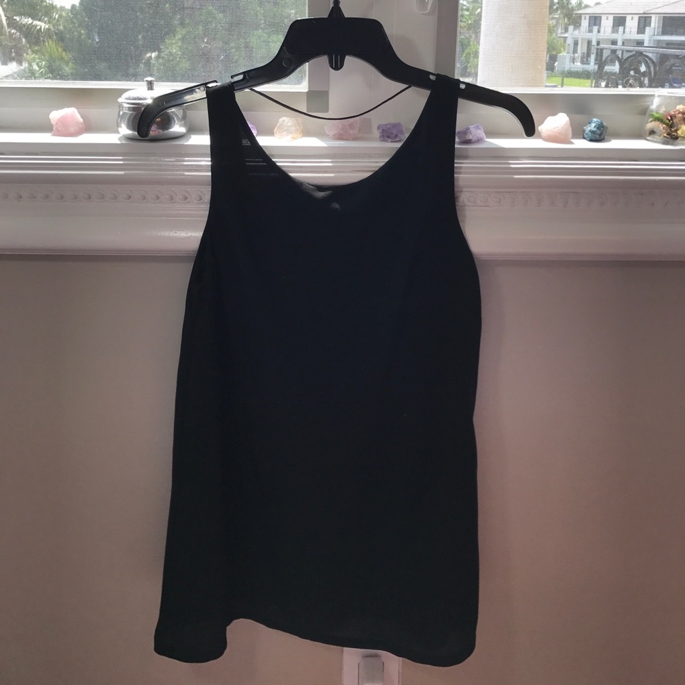 Very low back dress/top