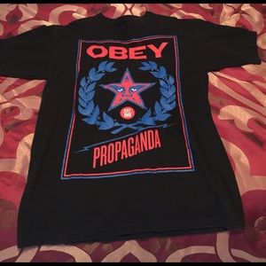 Obey t shirt