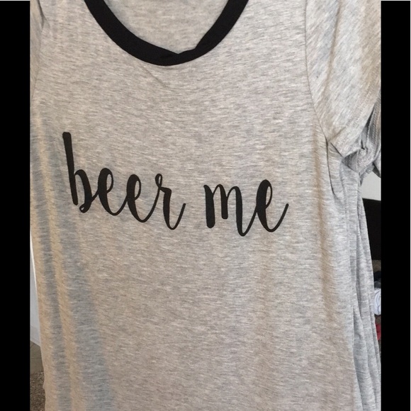 " Beer Me " graphic tee - Picture 4 of 4