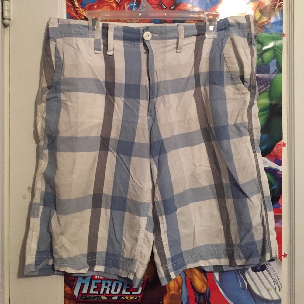 Men's cargo shorts
