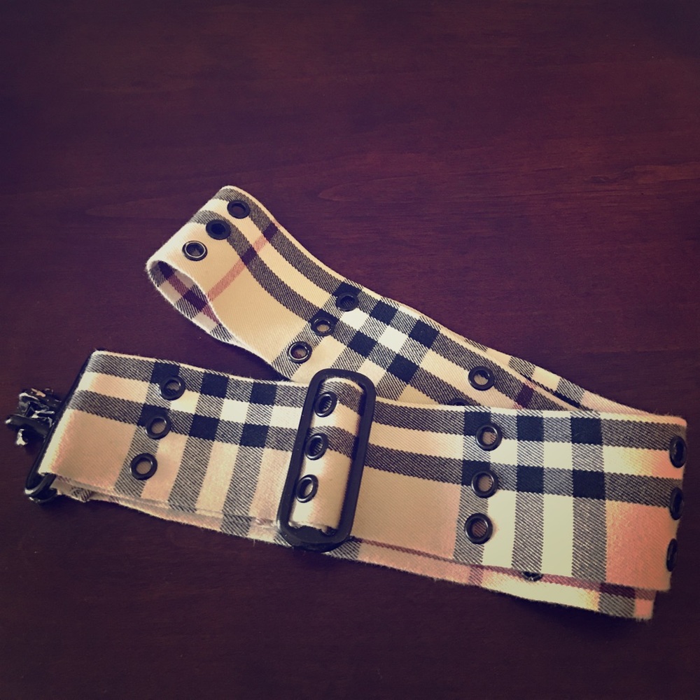 Burberry Adjustable Belt Classic light Novacheck
