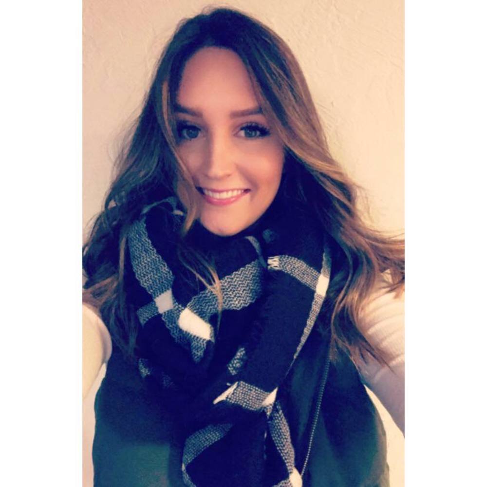 Meet your Posher, Jena