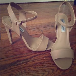 Steve Madden Dorty Nude Pumps Size 6