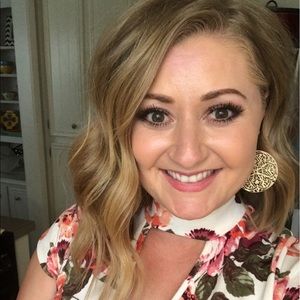 Meet your Posher, Tiffany