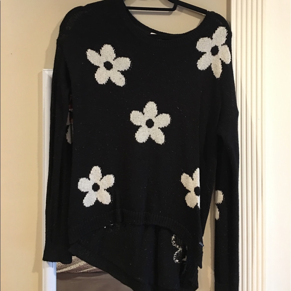 Daisy sweater