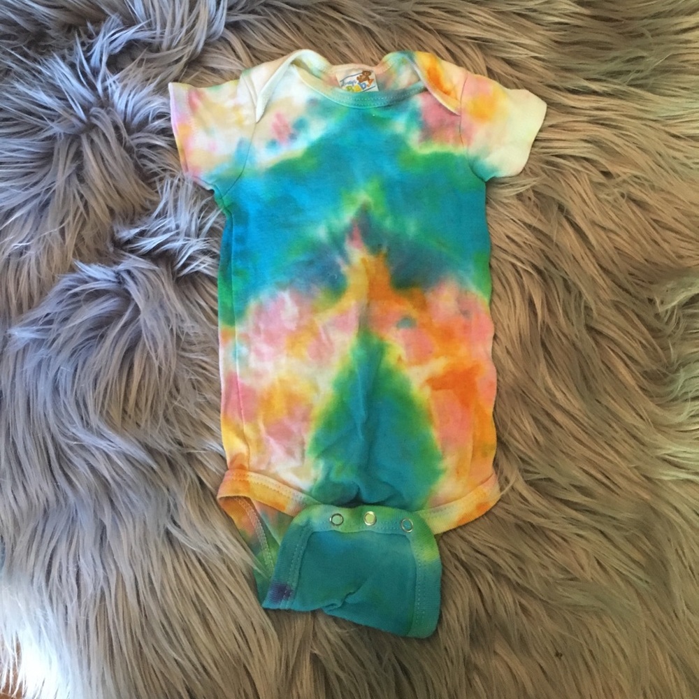 NWOT Tie Die Baby Onsie