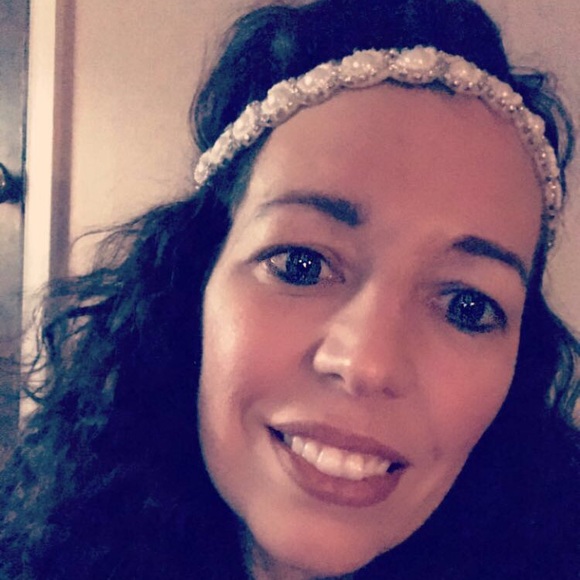 Meet your Posher, Heather - Picture 1 of 1