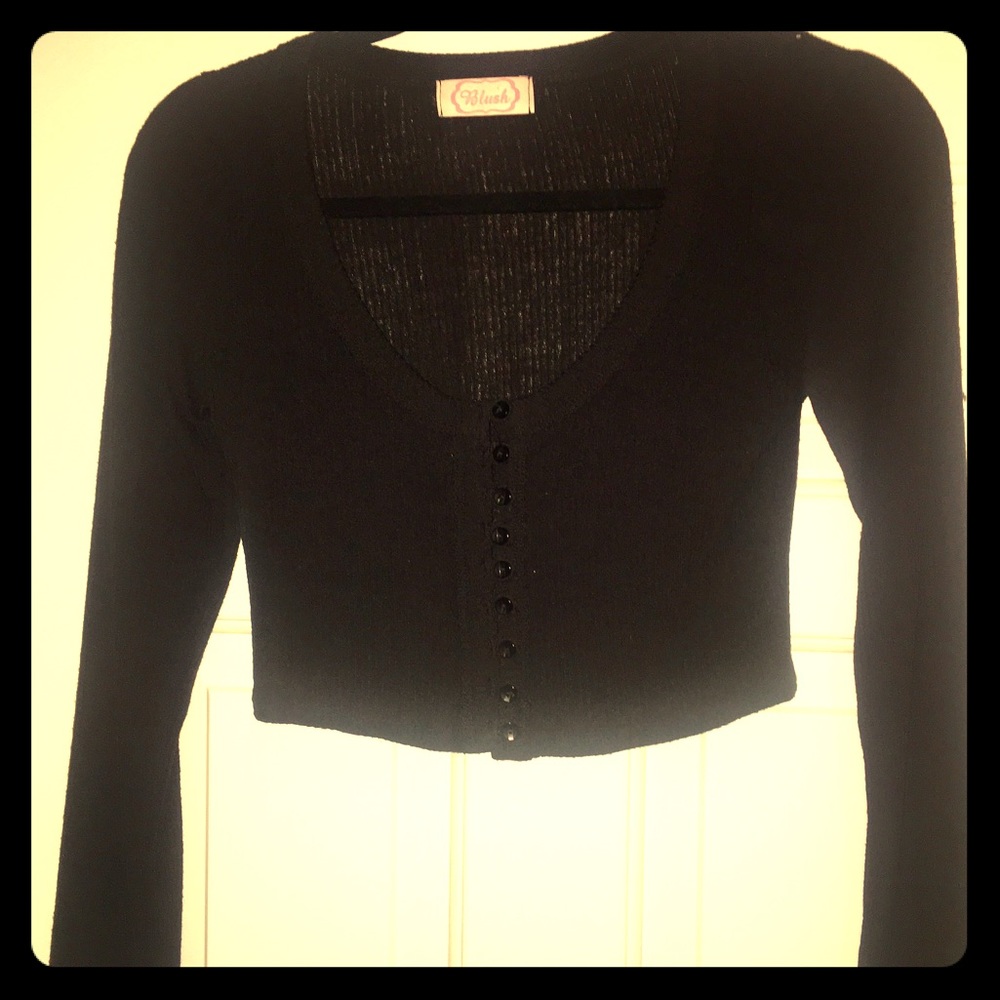 Long sleeve black crop top