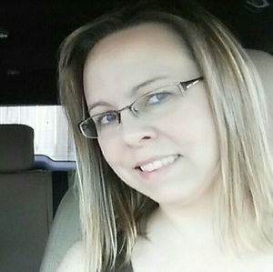 Meet your Posher, Alicia