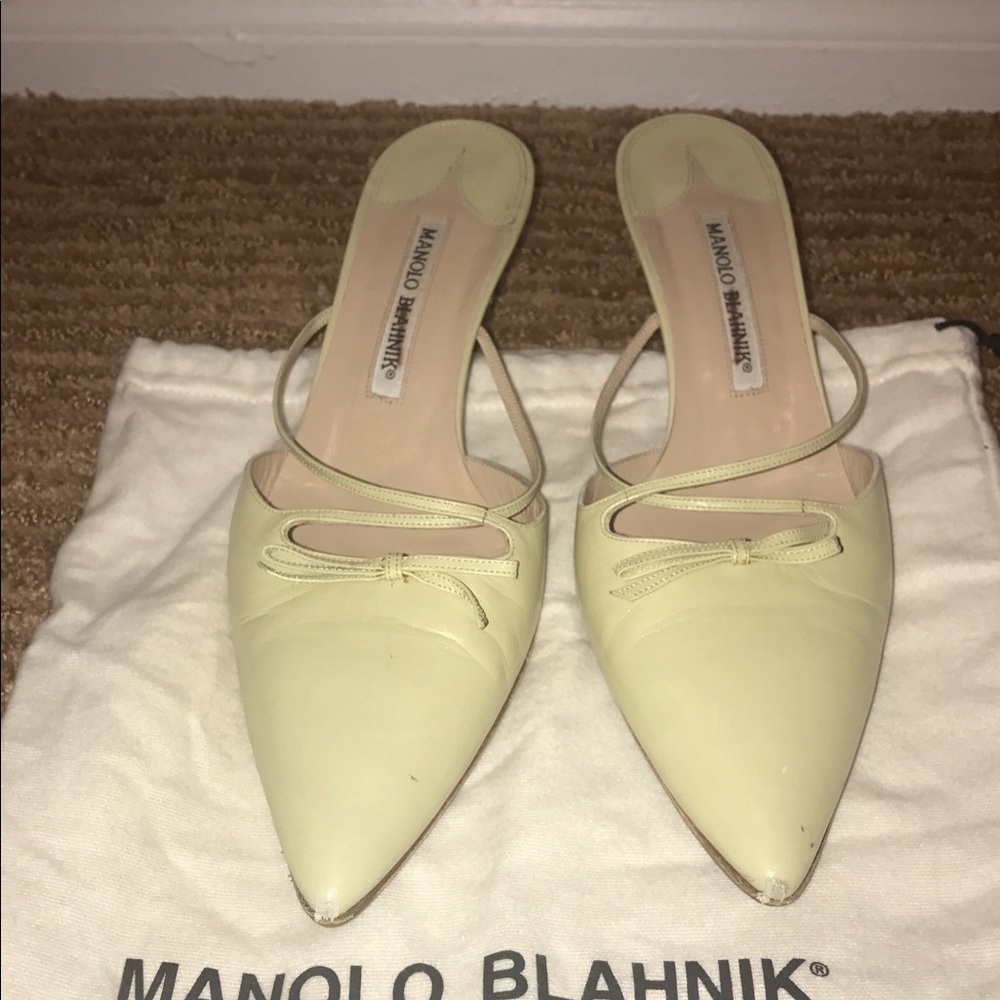 Manolo Blahnik mint green kitten heel mules