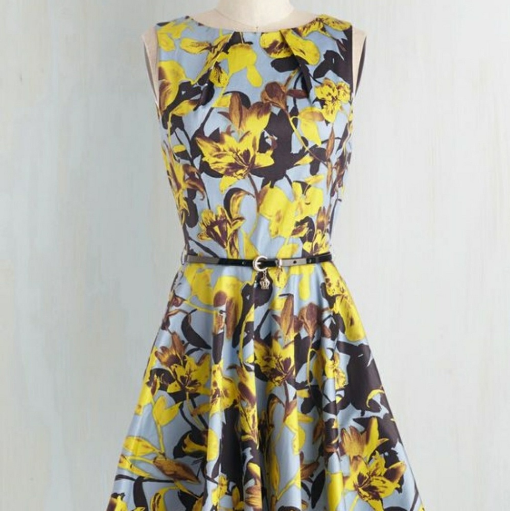 A-Line dress with Daffodils by London Closet